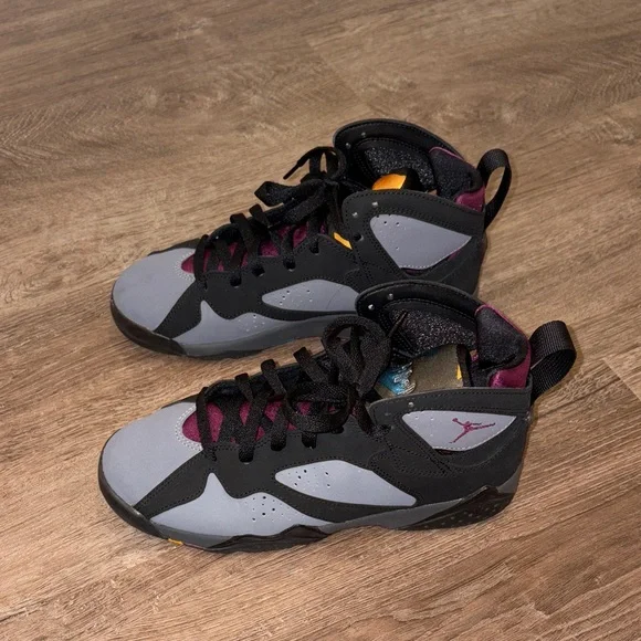 Jordan Kids Black and Gray Sneakers - Picture 3 of 6